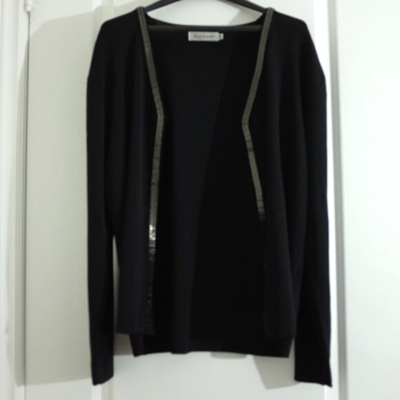 COPY - Elegant Kaydee Brand Black Top two pieces with Silver Trim size XL - Picture 5 of 11